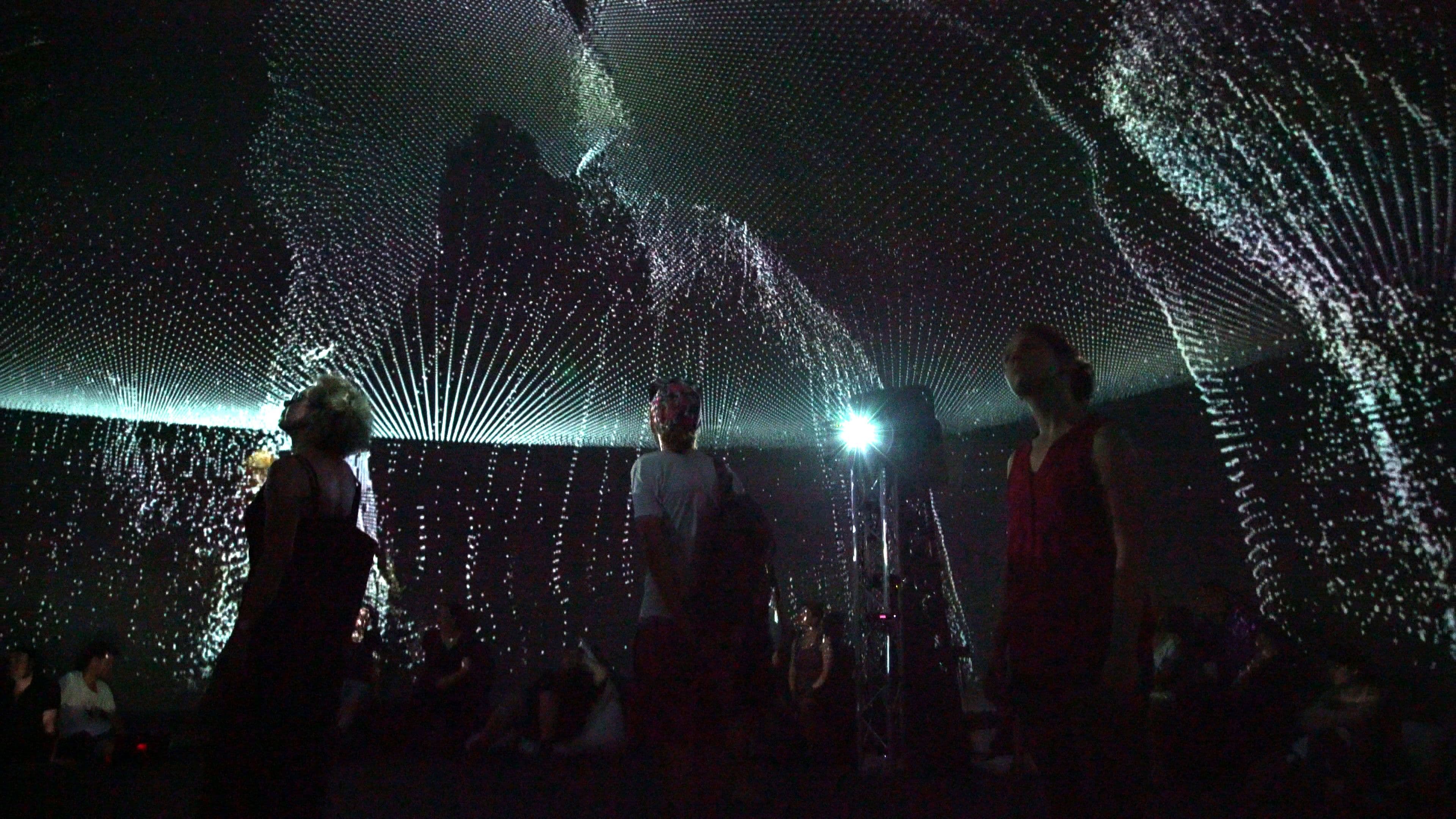screenberry_dome_projection_angewandte_vienna_liminalspaces_imagestills_00_16_03_22_still025.jpg